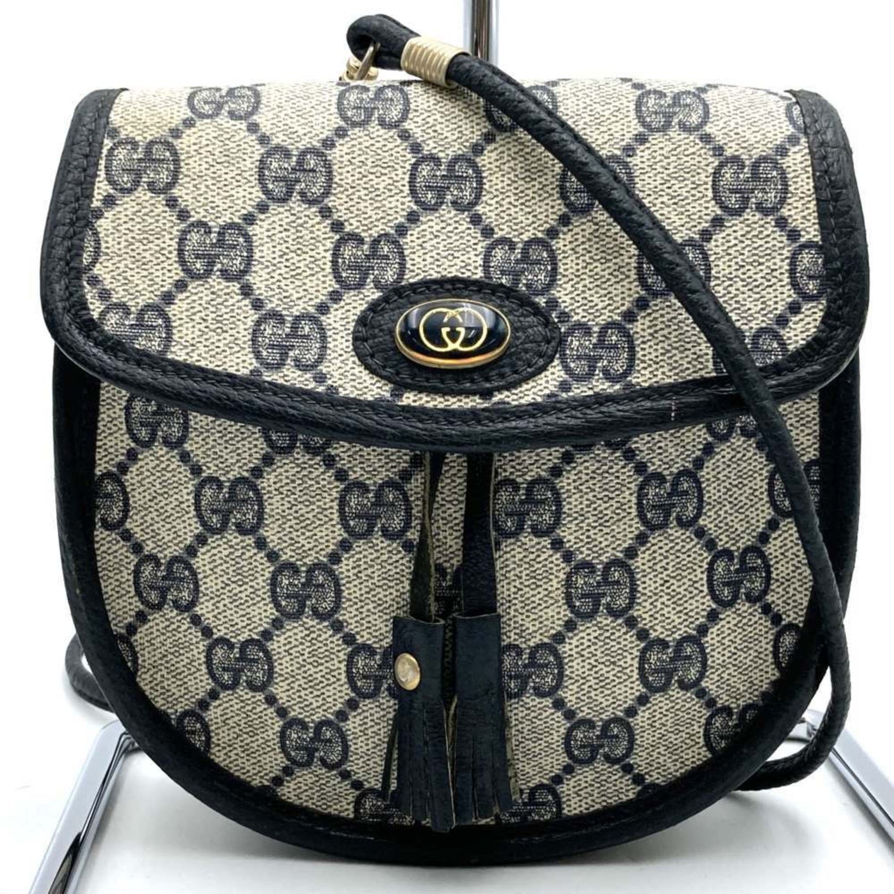 GUCCI Old 001 18 Shoulder Bag/Pouch/Pouch in GG Supreme Leather (Navy)