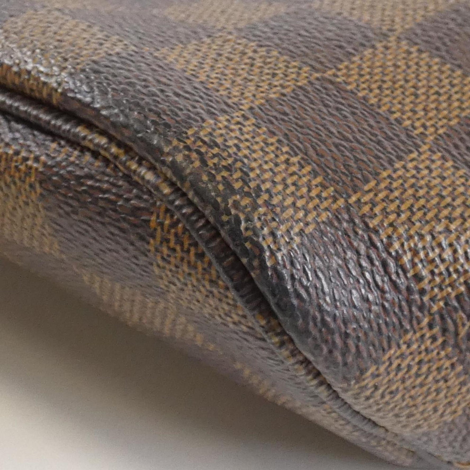 Louis Vuitton Damier Neverfull PM Handbag