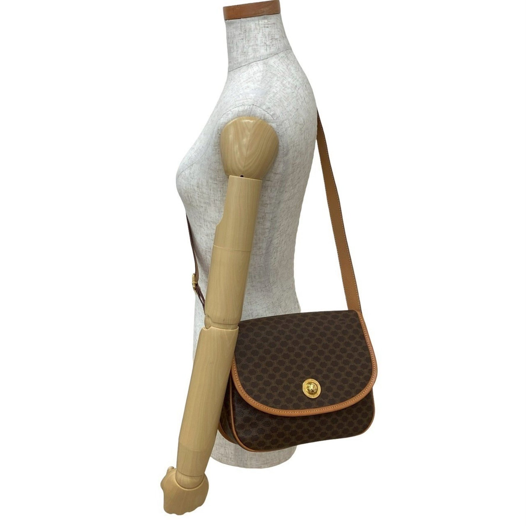 CELINE Macadam Blason Triomphe Pattern Star Ball Logo Hardware Leather Shoulder Bag Pochette