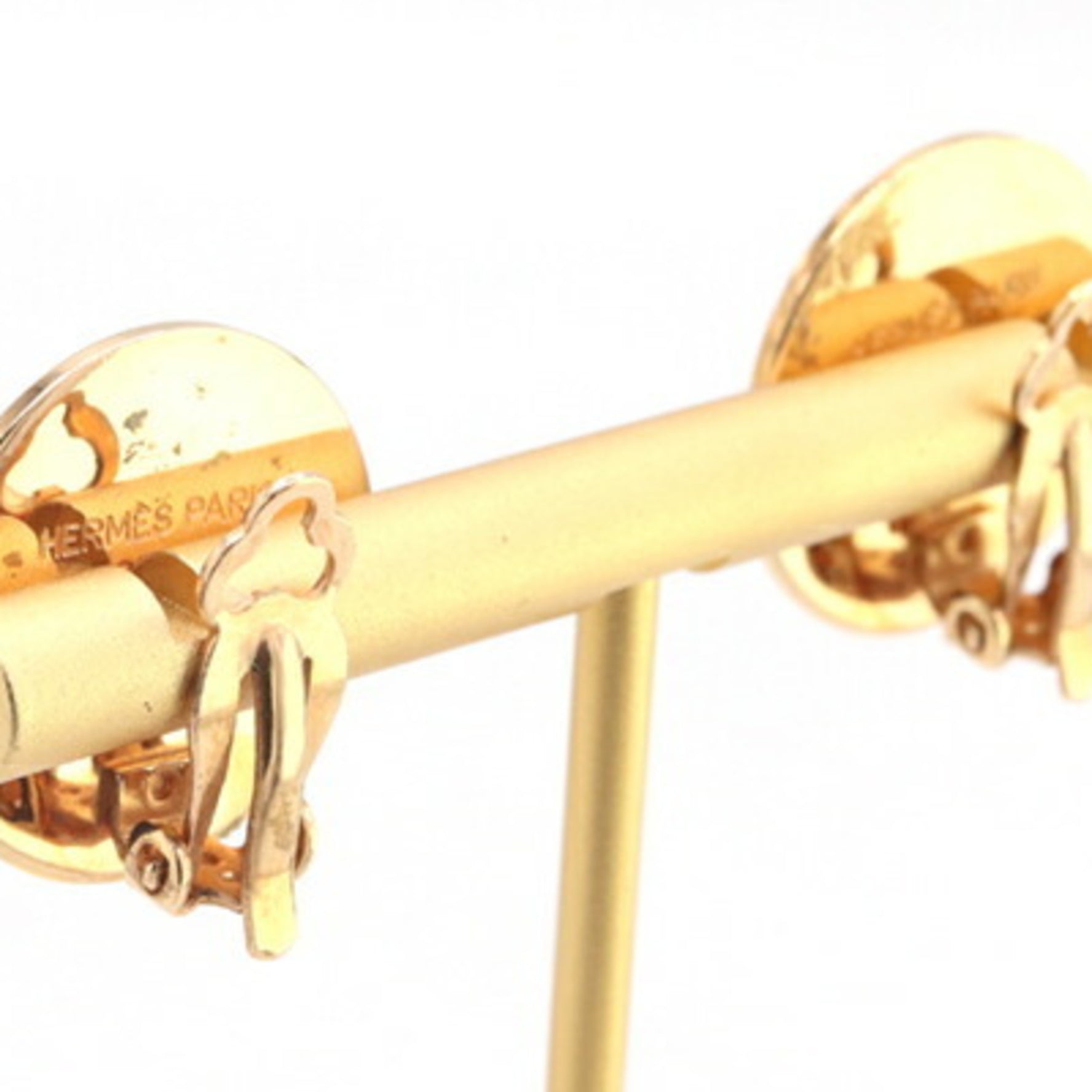 Hermes Earrings Serie Metal Ear Old Ladies Round