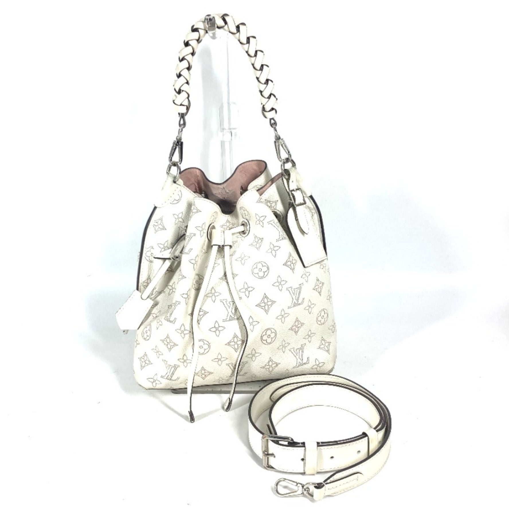 Louis Vuitton Monogram Mahina Muria Bag Crossbody Handbag Shoulder Leather Blanc White