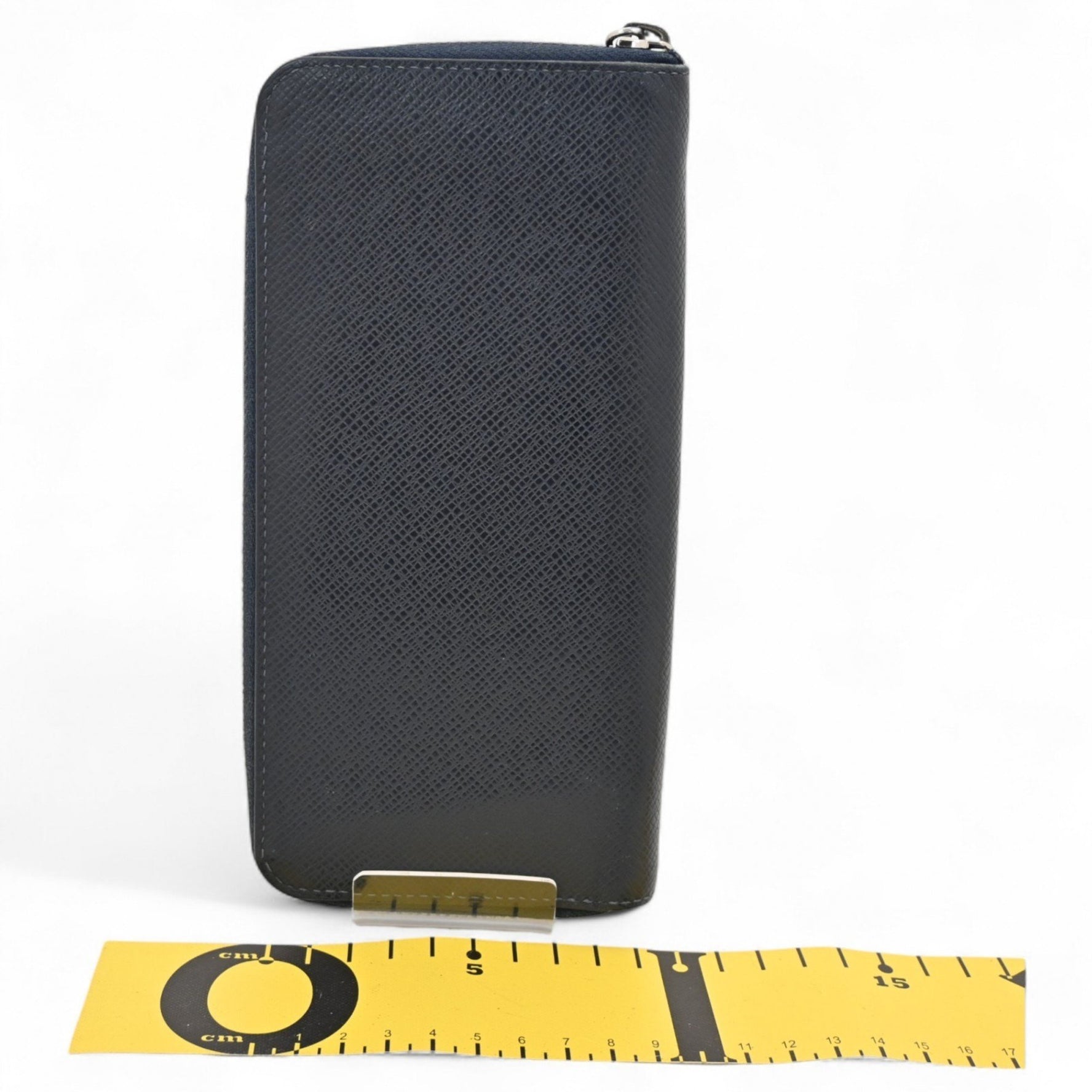 Louis Vuitton Taiga Vertical Blue Marine Long Wallet