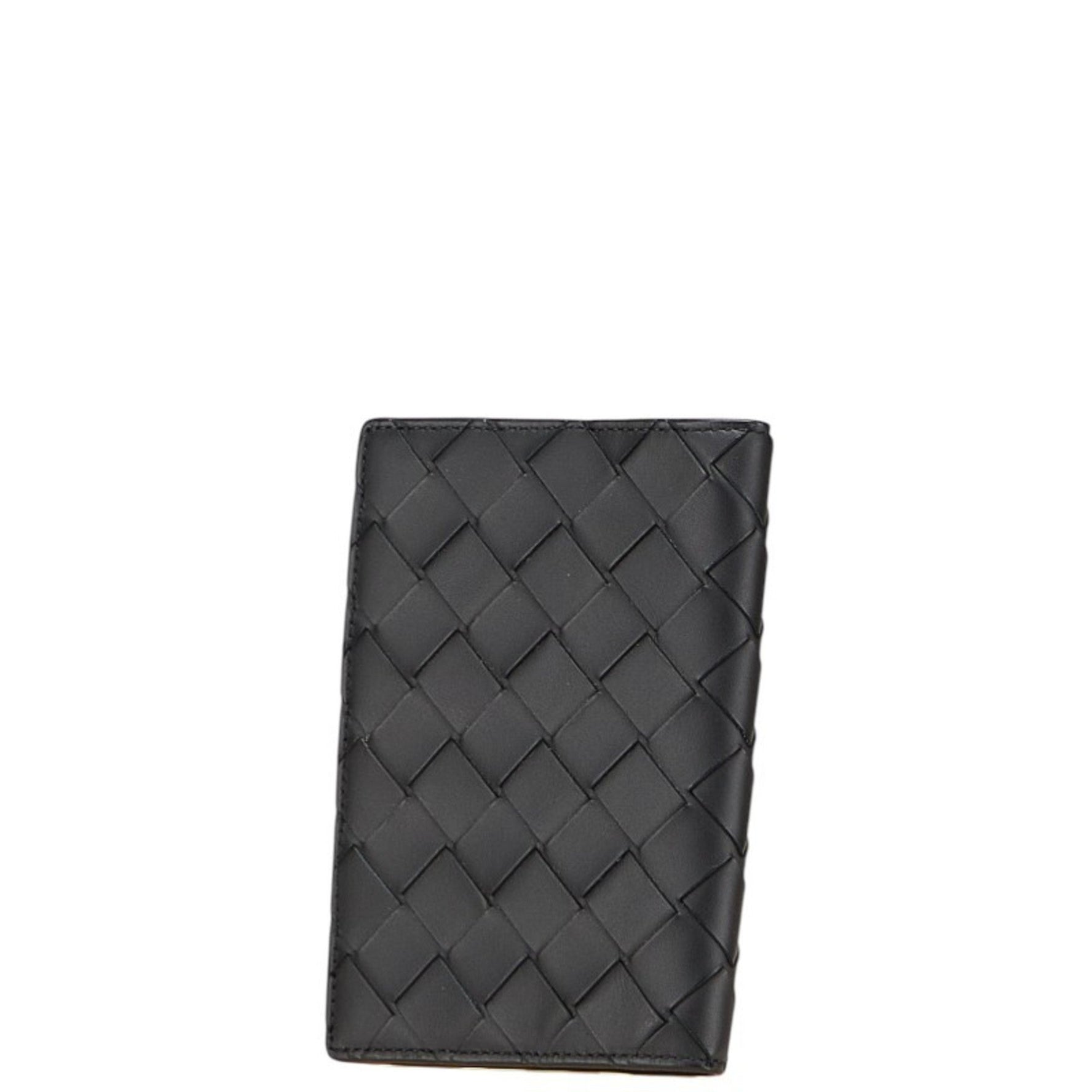 Bottega Veneta Intrecciato Passport Case in Leather