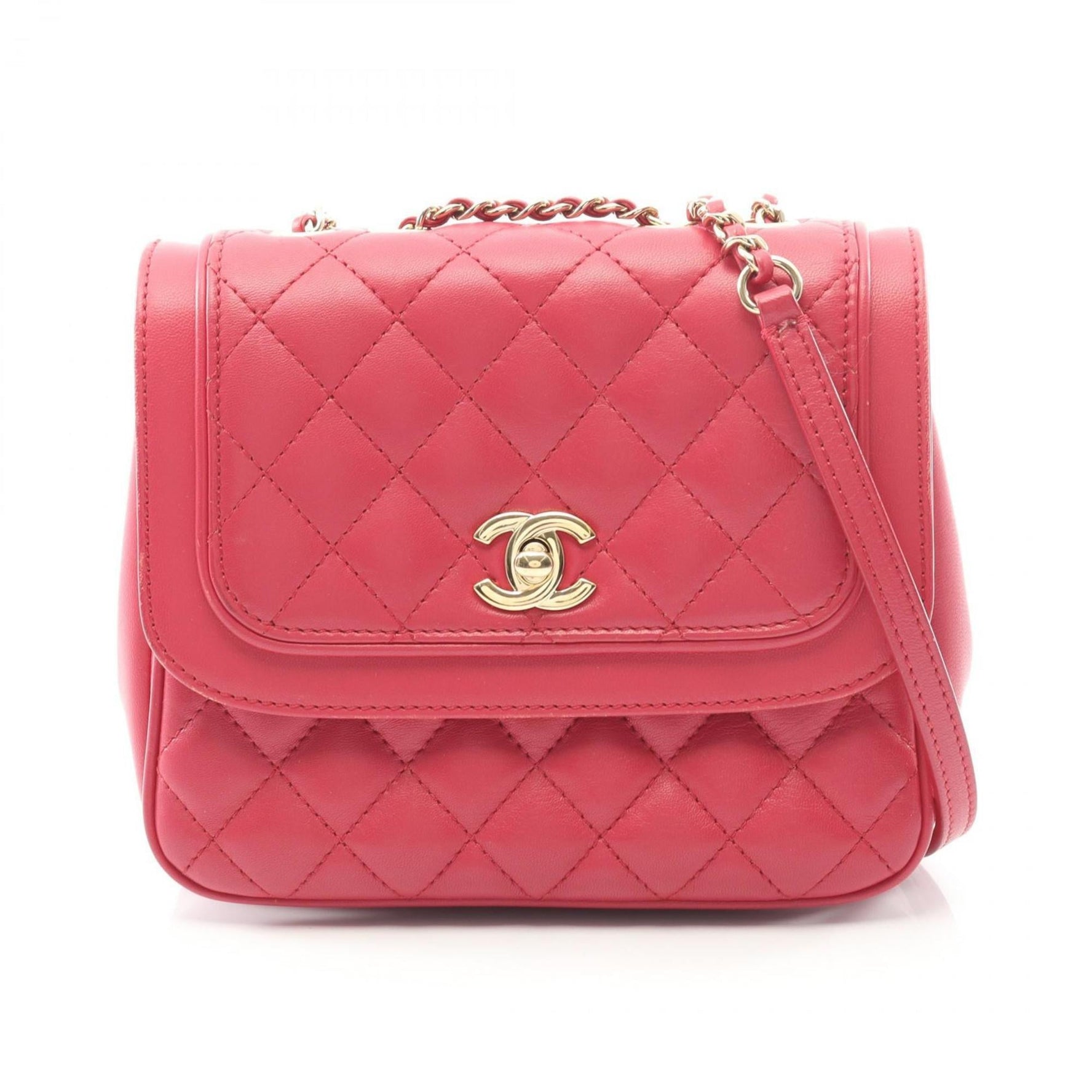 CHANEL Matelasse Shoulder Bag in Lambskin Leather