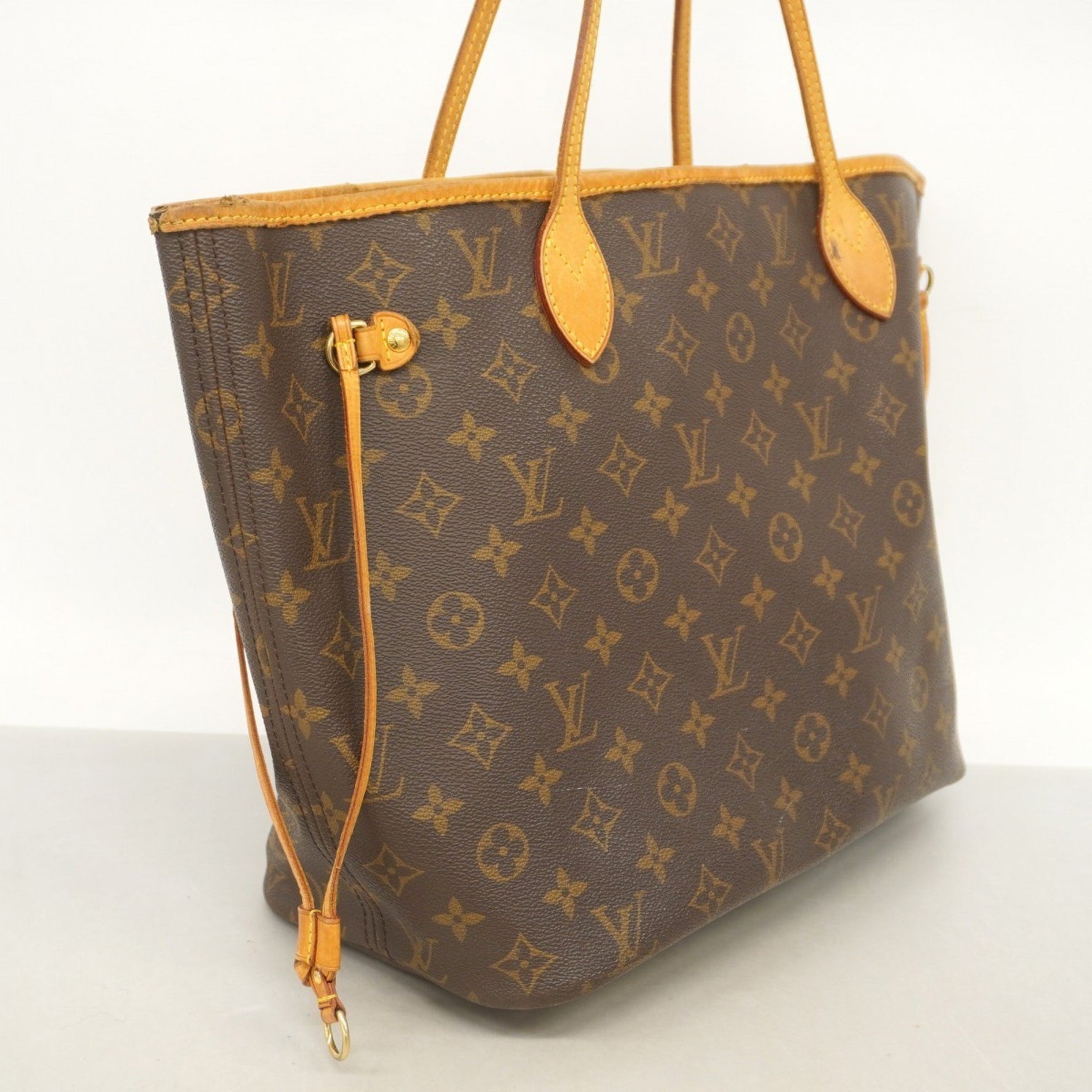 Louis Vuitton Monogram Neverfull MM Tote Bag