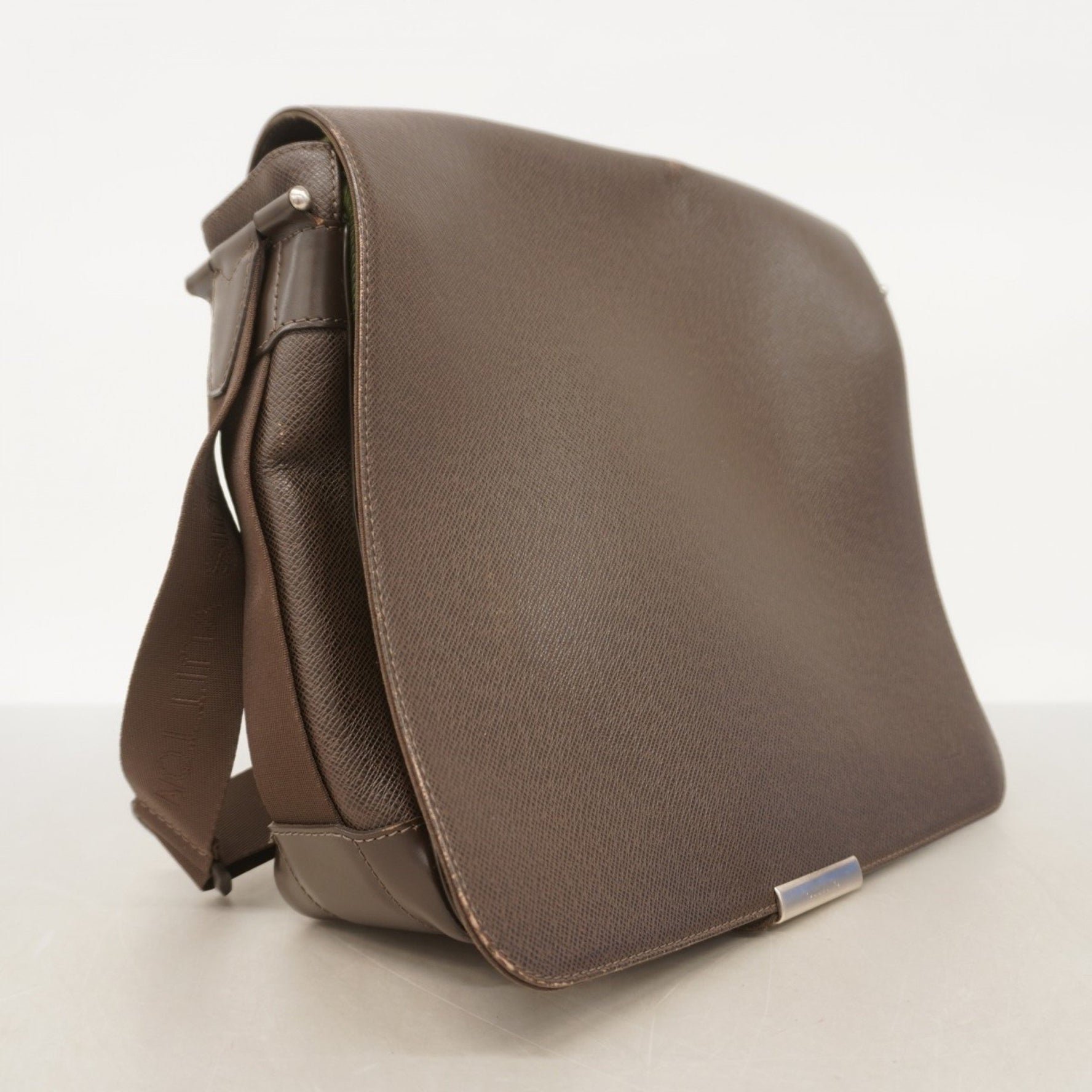 Louis Vuitton Taiga Victor Shoulder Bag