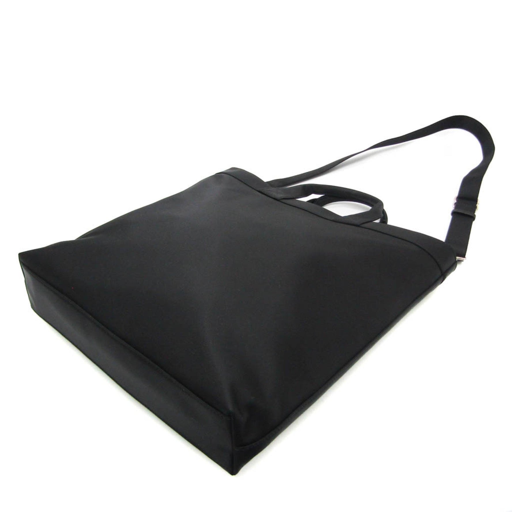 Burberry ARTIE Women,Men Leather,Nylon Handbag,Shoulder Bag