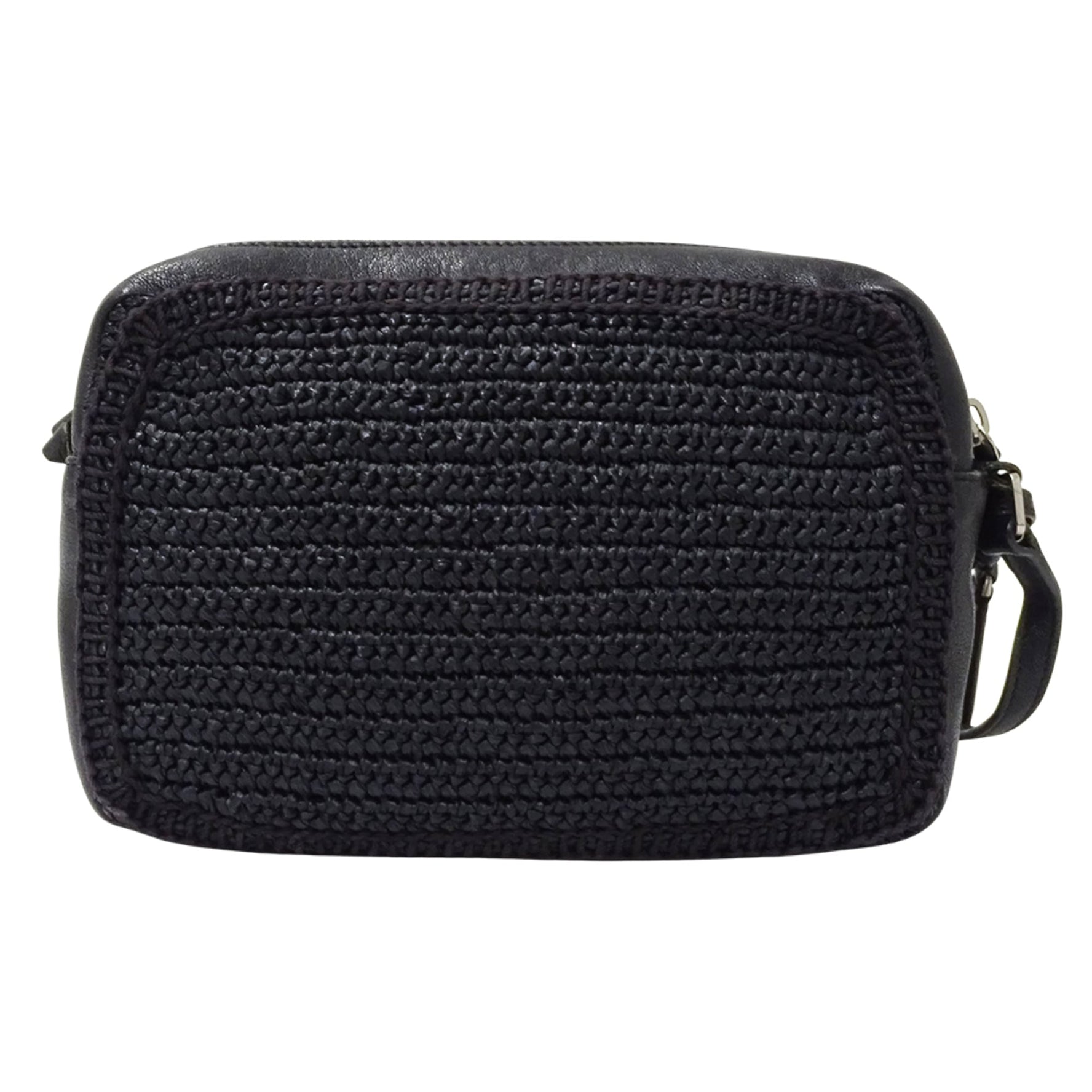 Saint Laurent brand shoulder bag, Lou camera raffia and leather in with tassels fringe. This mini bag can be worn crossbody.