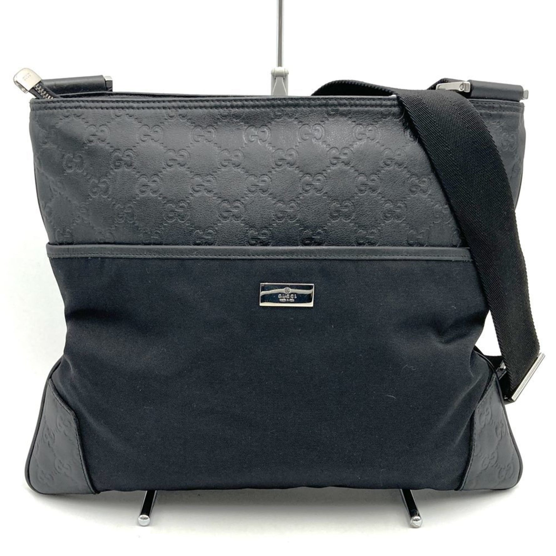 GUCCI Guccissima Shoulder Bag in Leather