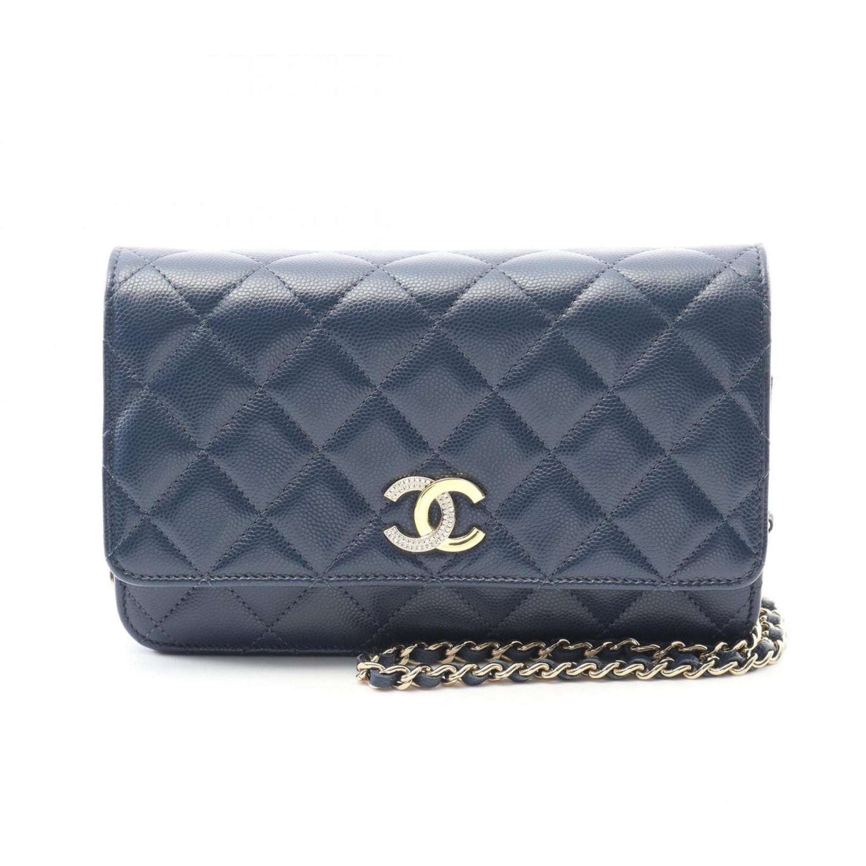 CHANEL Matelasse Shoulder Bag in Calfskin Leather, Blue