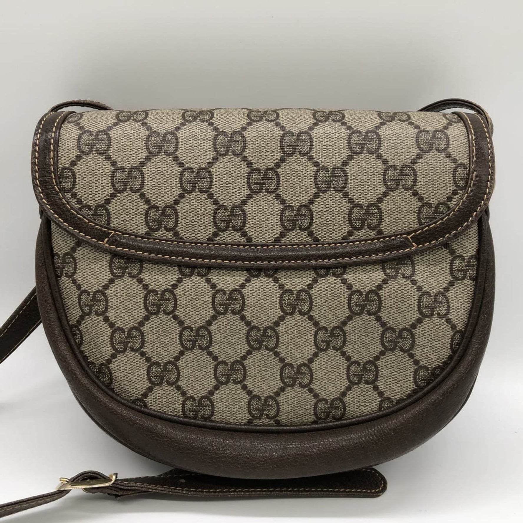 GUCCI Old 001 261 Shoulder Bag GG Supreme Leather and Men's