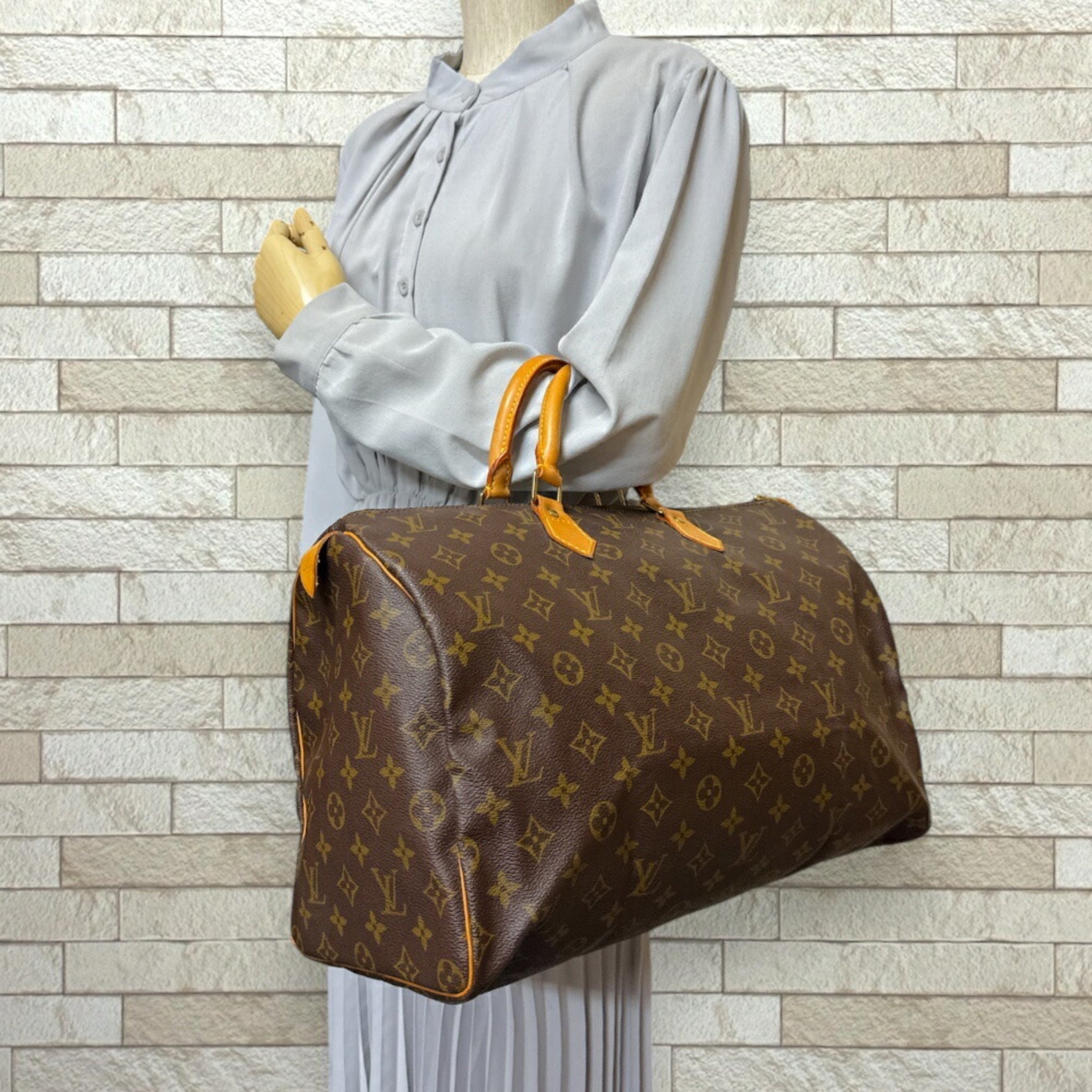 Louis Vuitton Speedy 40 Monogram Handbag Canvas Brown