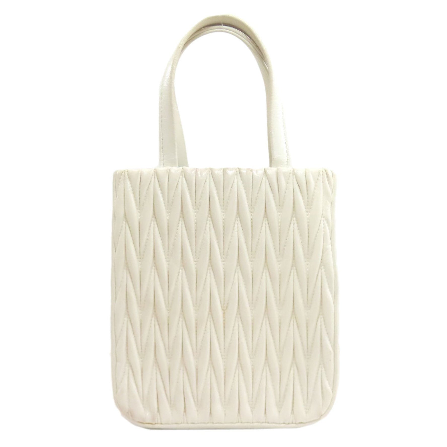 Miu Miu Miu Matelasse Handbag in Calfskin