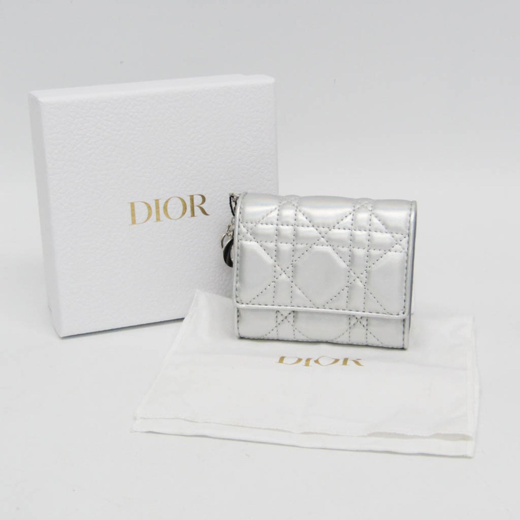 Christian Dior Cannage/Lady Dior Medium Wallet Leather Wallet (tri-fold)