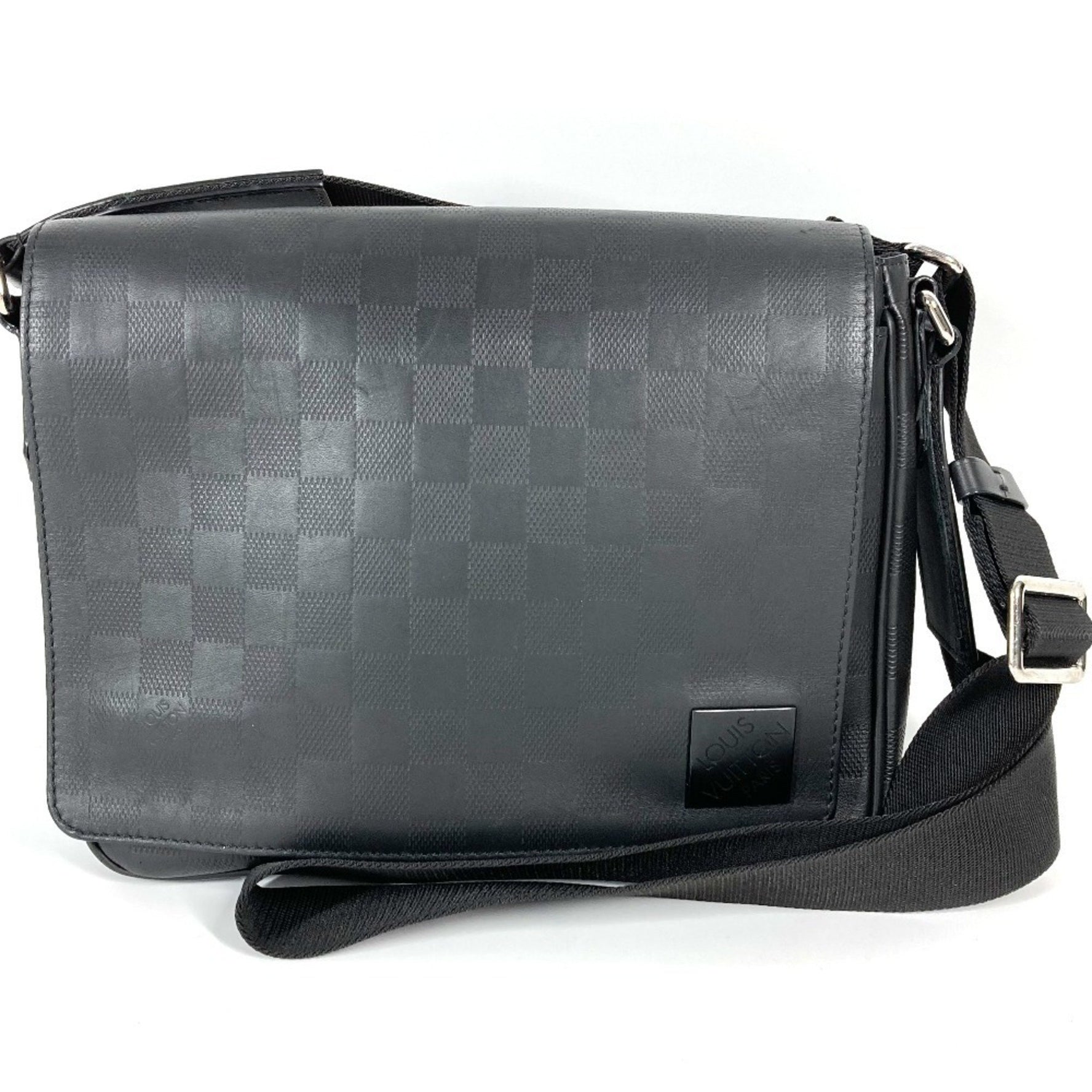 Louis Vuitton Damier Infini District PM Crossbody bag Flap Messenger Shoulder leather Men's Noir Black