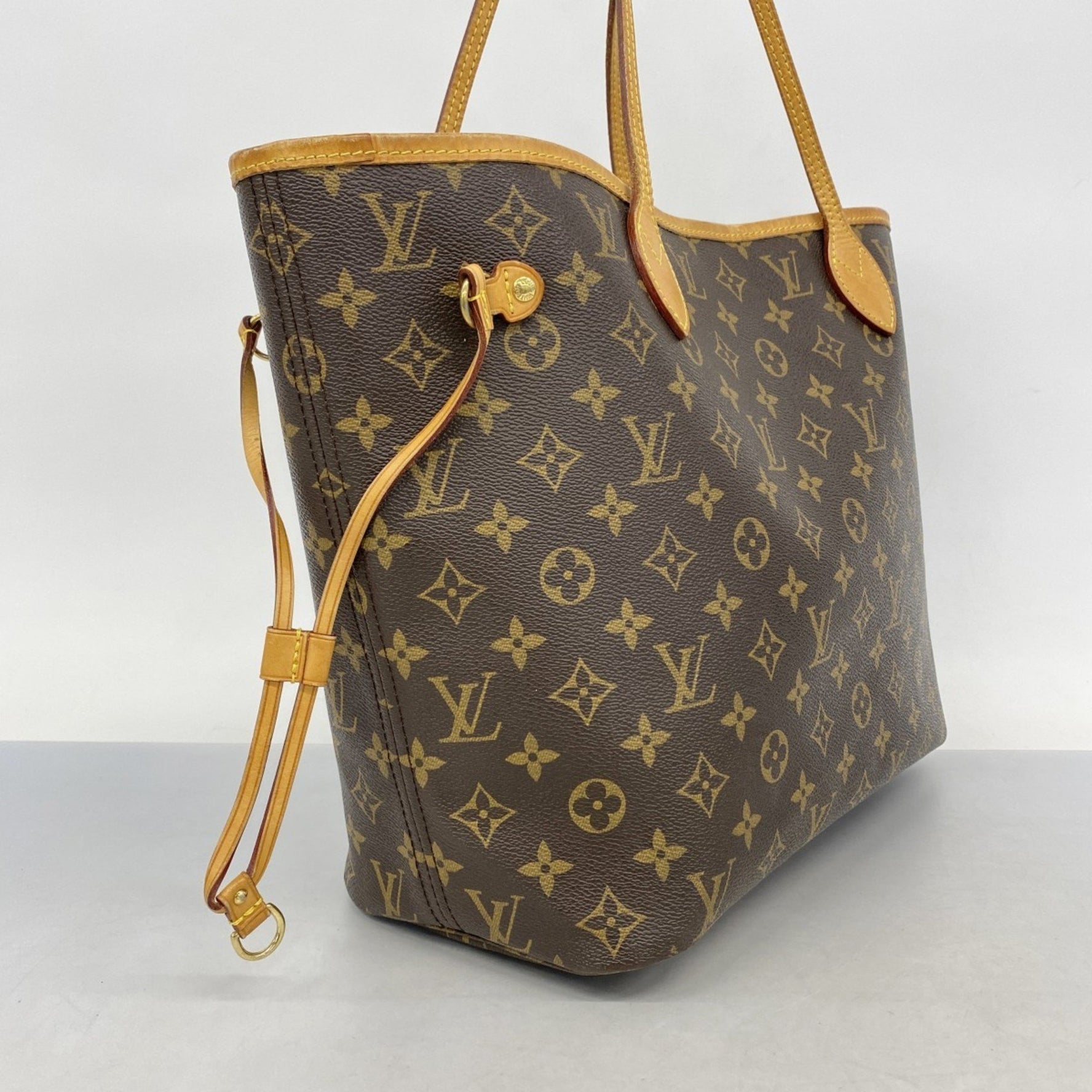 Louis Vuitton Monogram Neverfull MM Tote Bag
