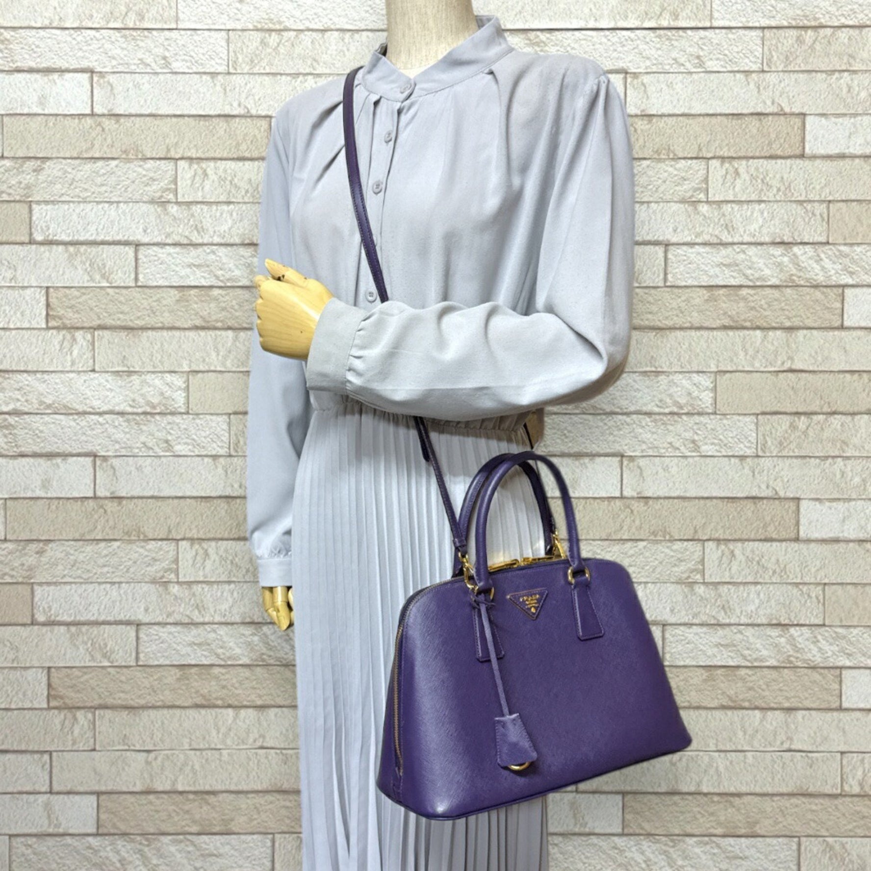 Prada Promenade Saffiano Shoulder Bag Leather