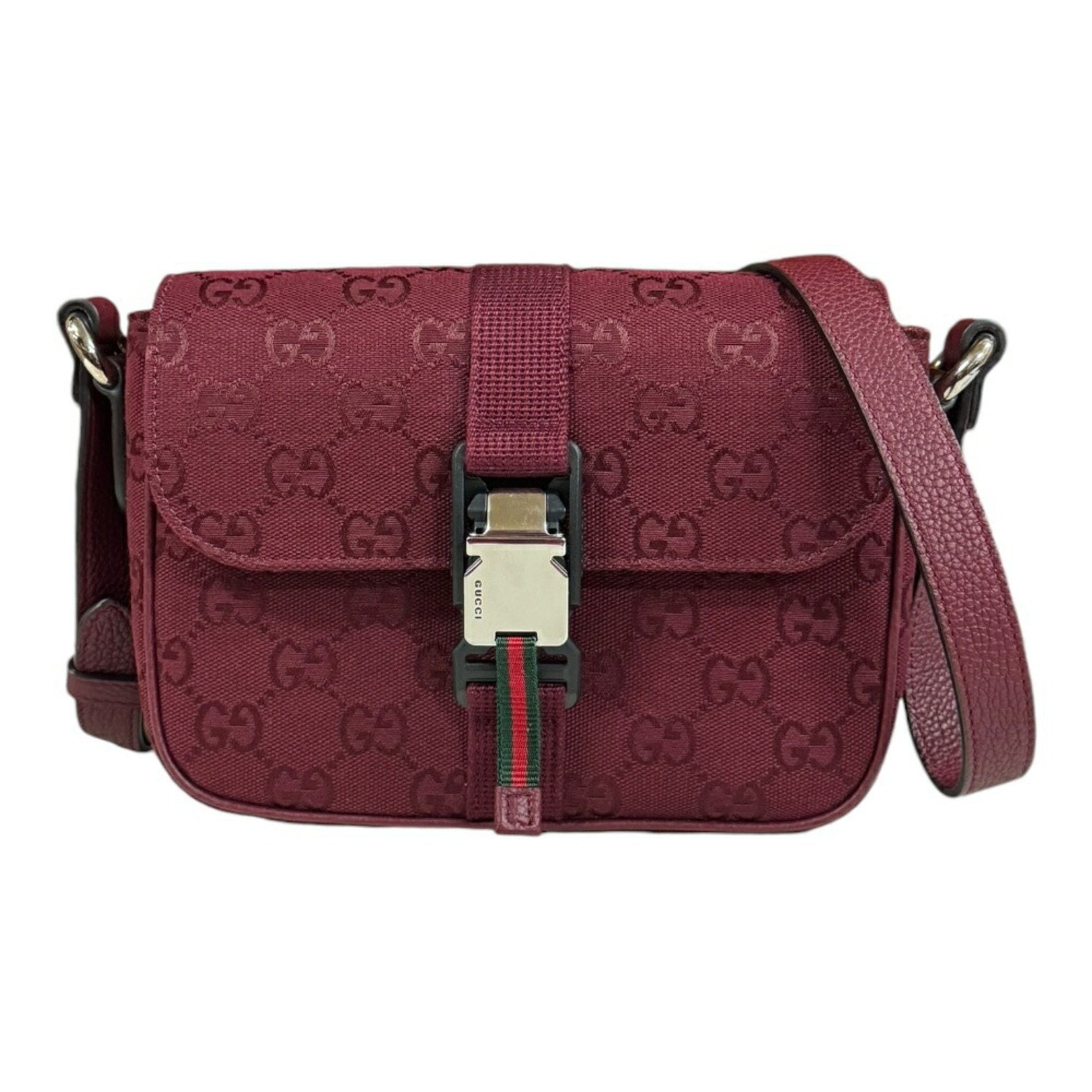 Gucci Shoulder Bag GG Canvas Red