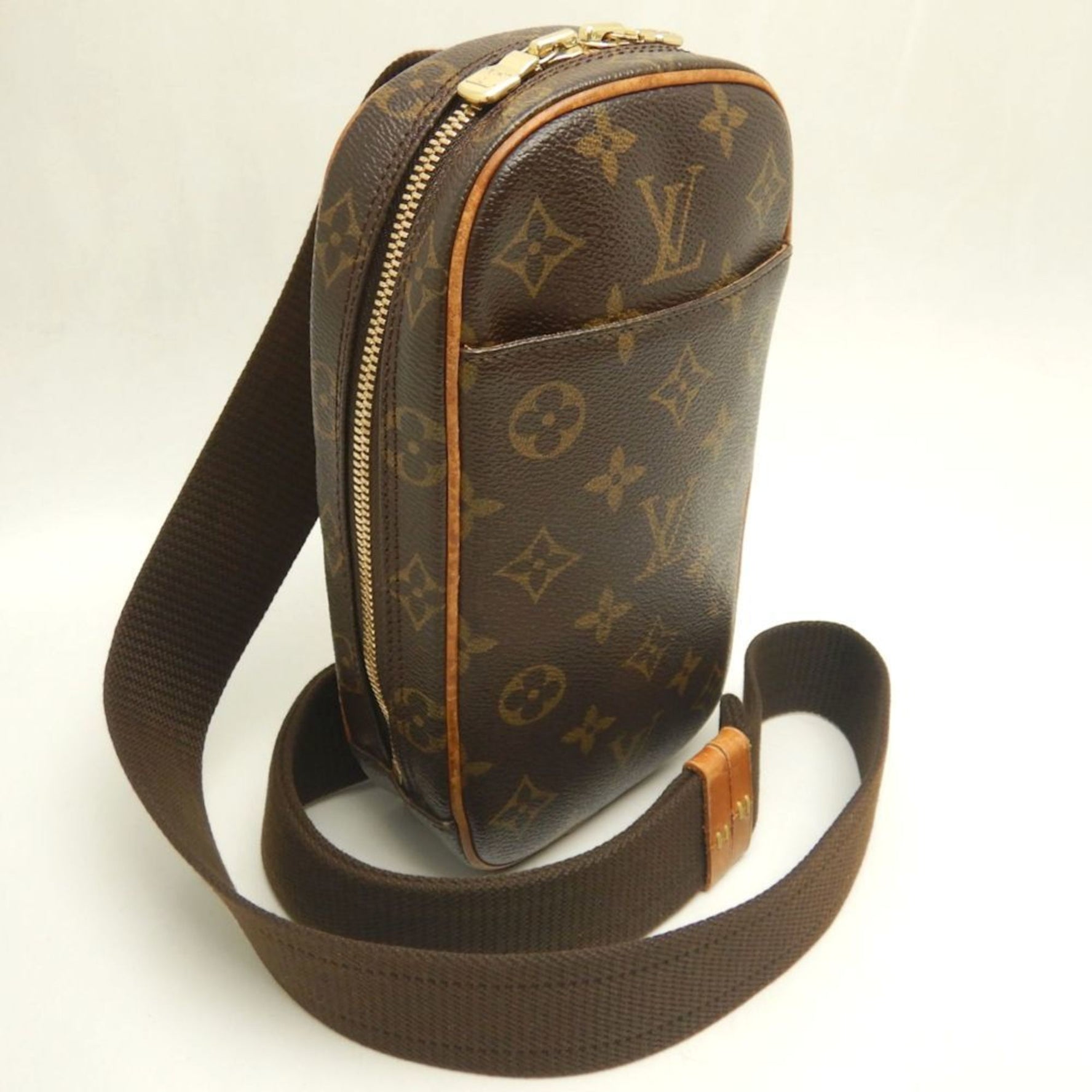 Louis Vuitton Monogram Pochette Ganju Body Bag Brown