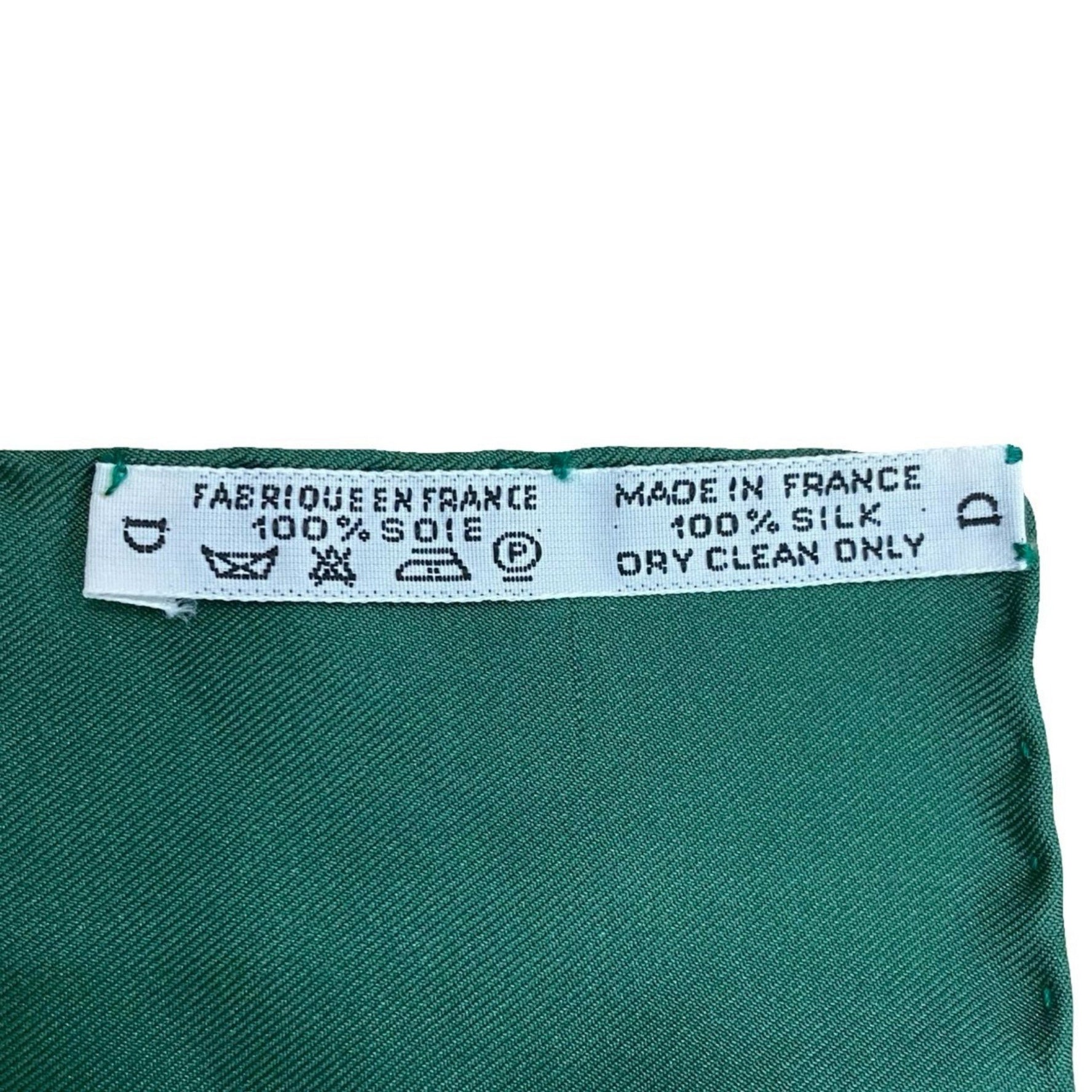 HERMES Vintage Carré 90 "Parmi Les Fleurs JE Compte Heures" Silk Scarf, Green