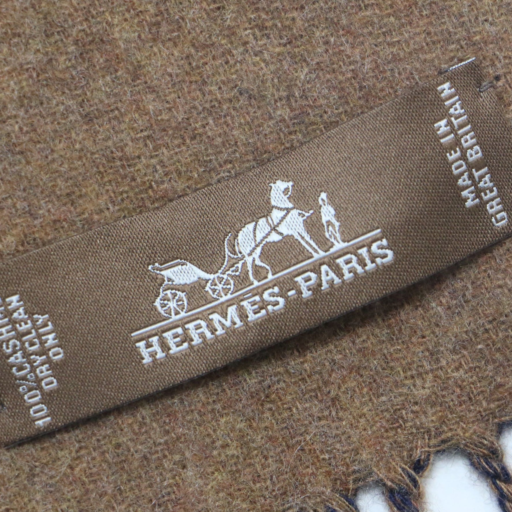 HERMES Echarpe Kazak Chevron Cashmere Scarf Bicolor Reversible Double Face Made in England Brown Navy
