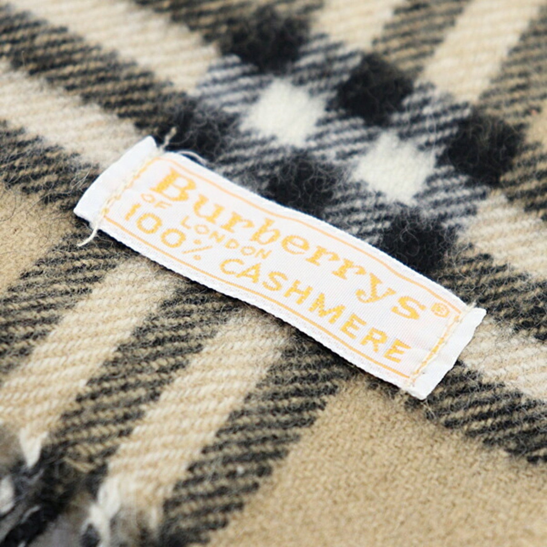 Burberry Check Scarf 100% Cashmere Nova
