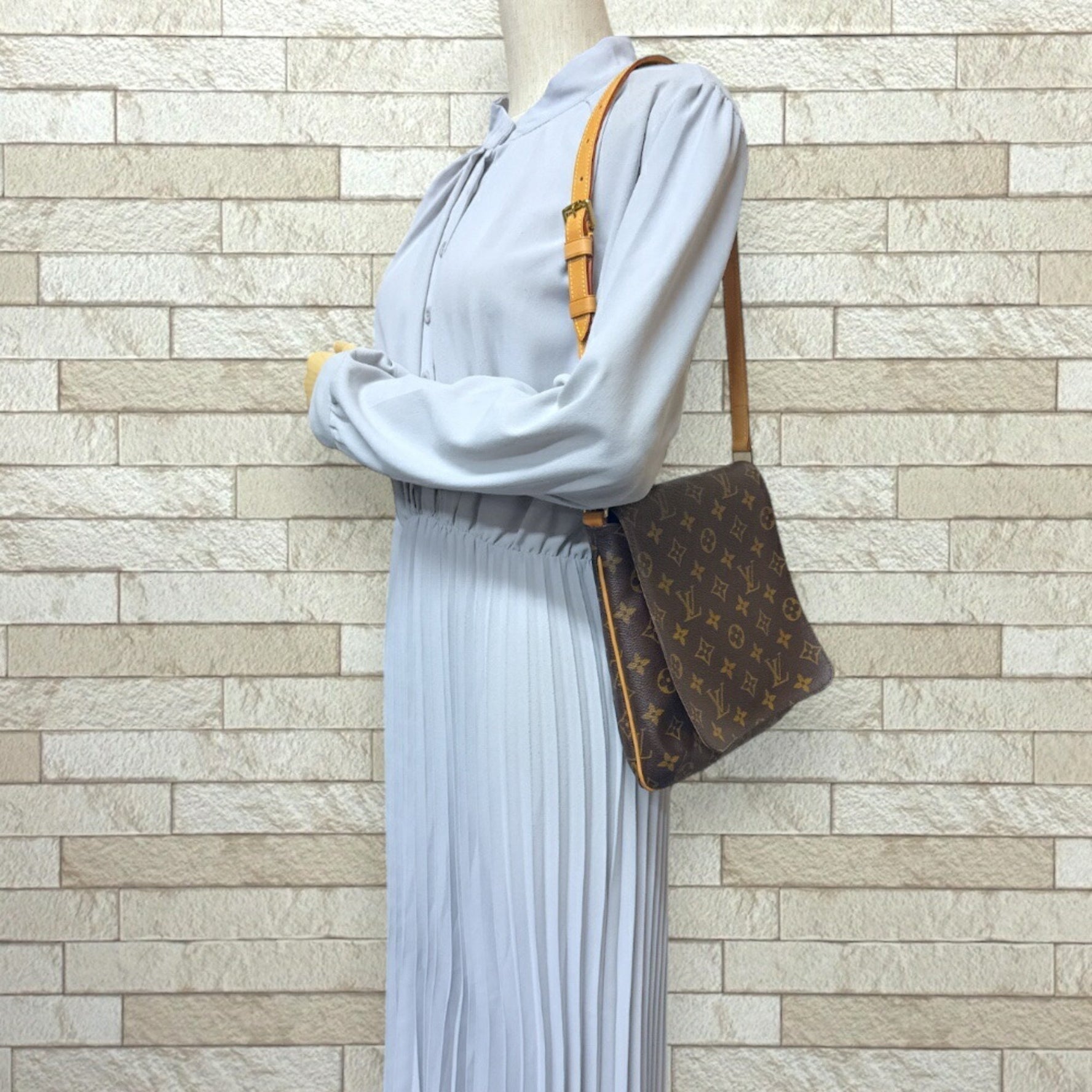 Louis Vuitton Musette Salsa Monogram Shoulder Bag Canvas