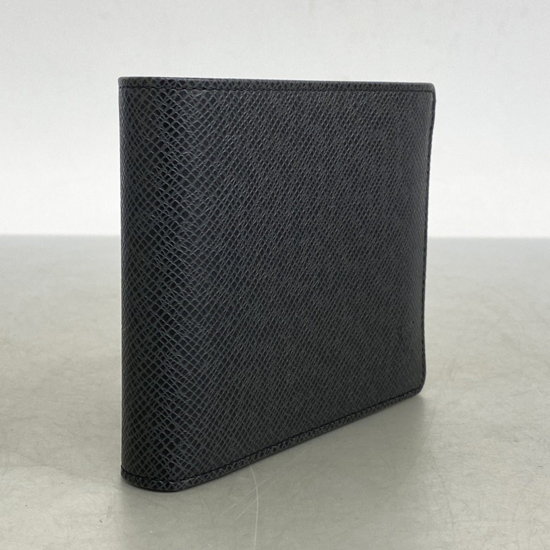 Louis Vuitton Taiga Portefeuille Florin Wallet