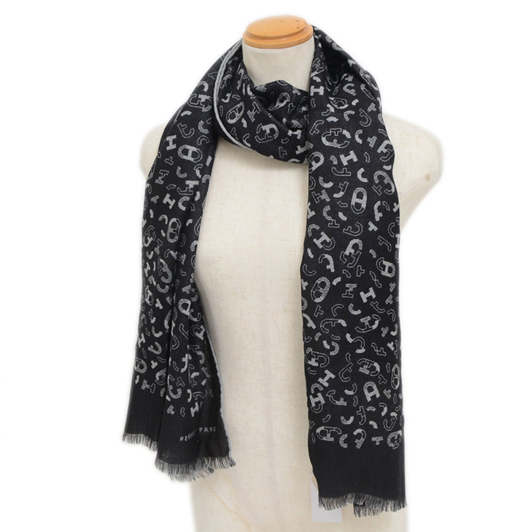 Hermes Reversible Scarf Stole/Scarf Maillon en Kit Cashmere Blend Griff Flannel