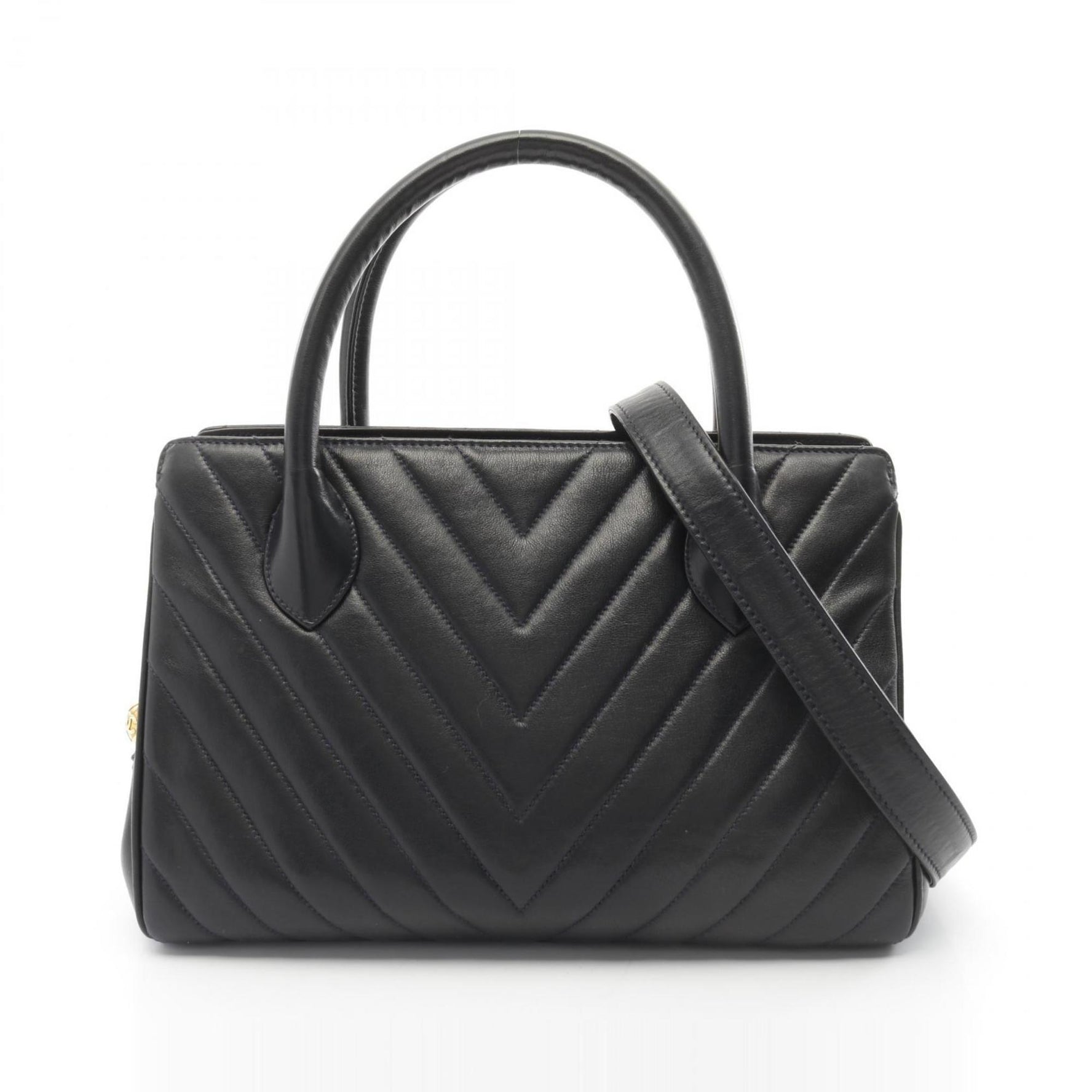 CHANEL Chevron V-stitch handbag, lambskin