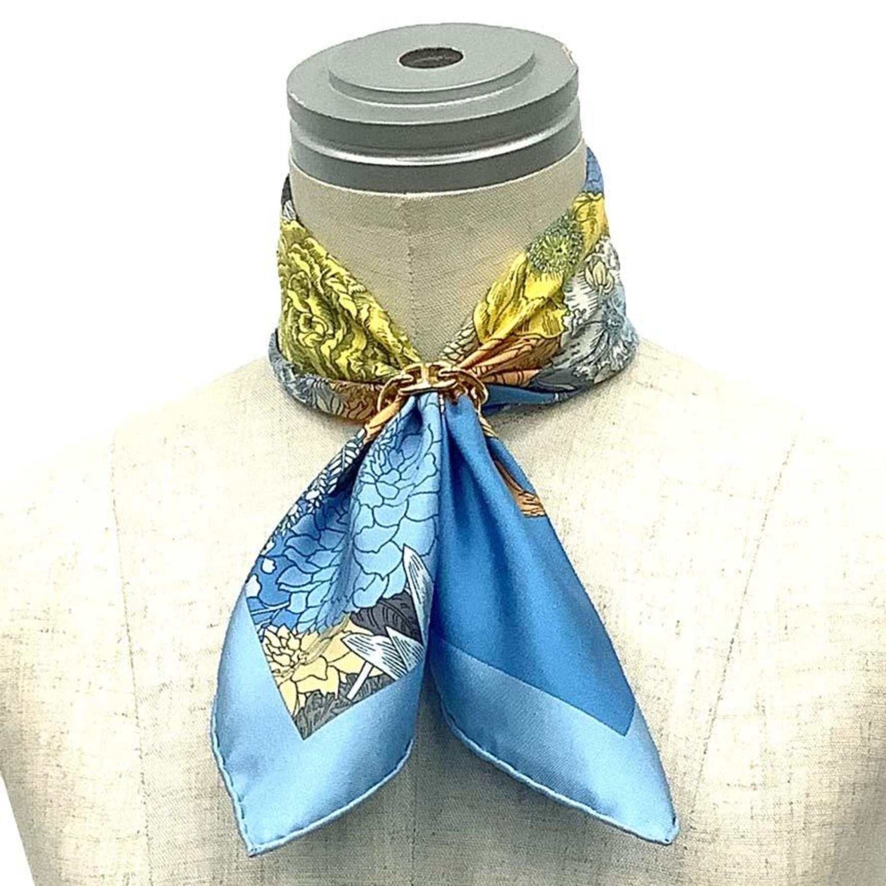 HERMES Gavroche Robe Legere Detail Scarf, 100% Silk, Blue