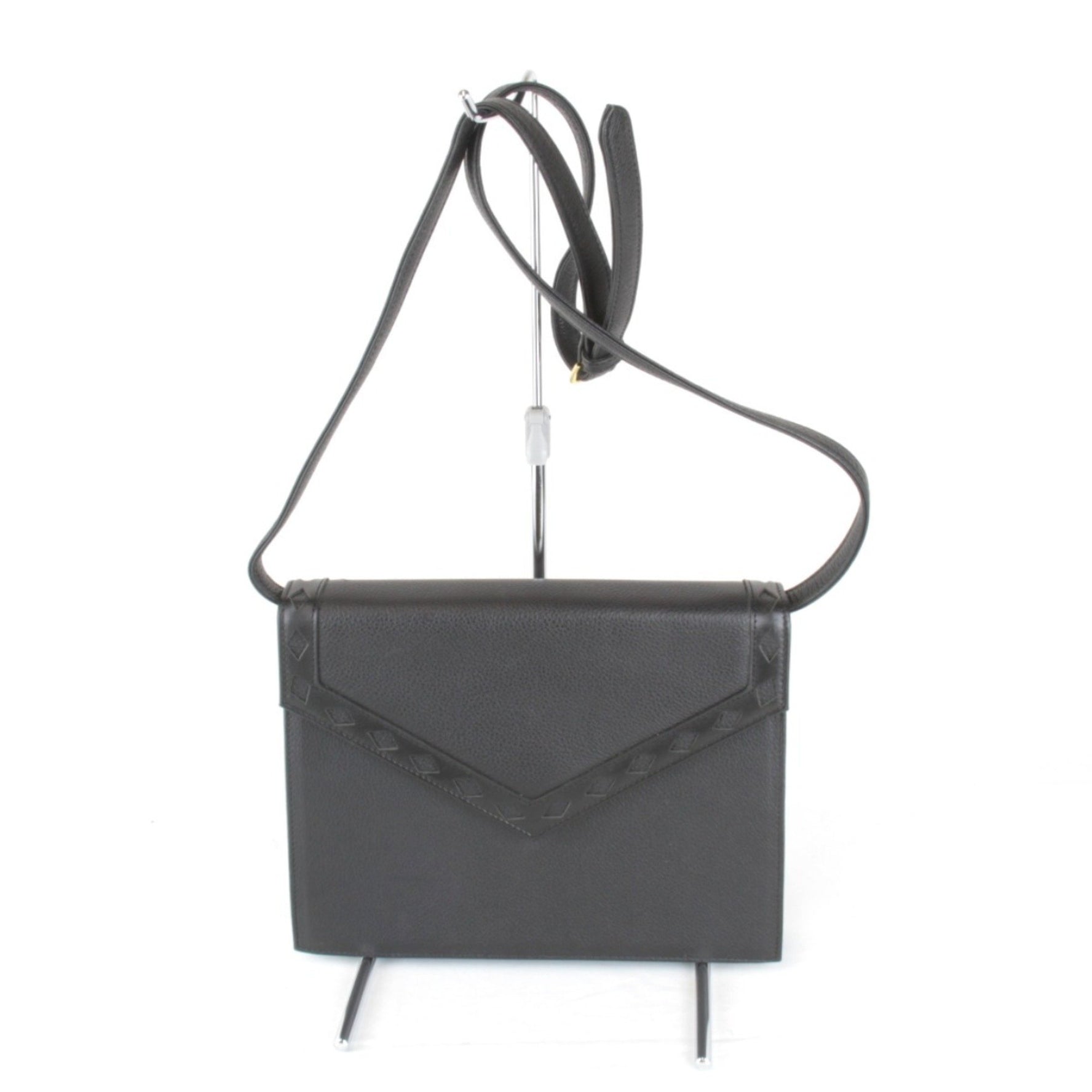 Saint Laurent shoulder bag in leather