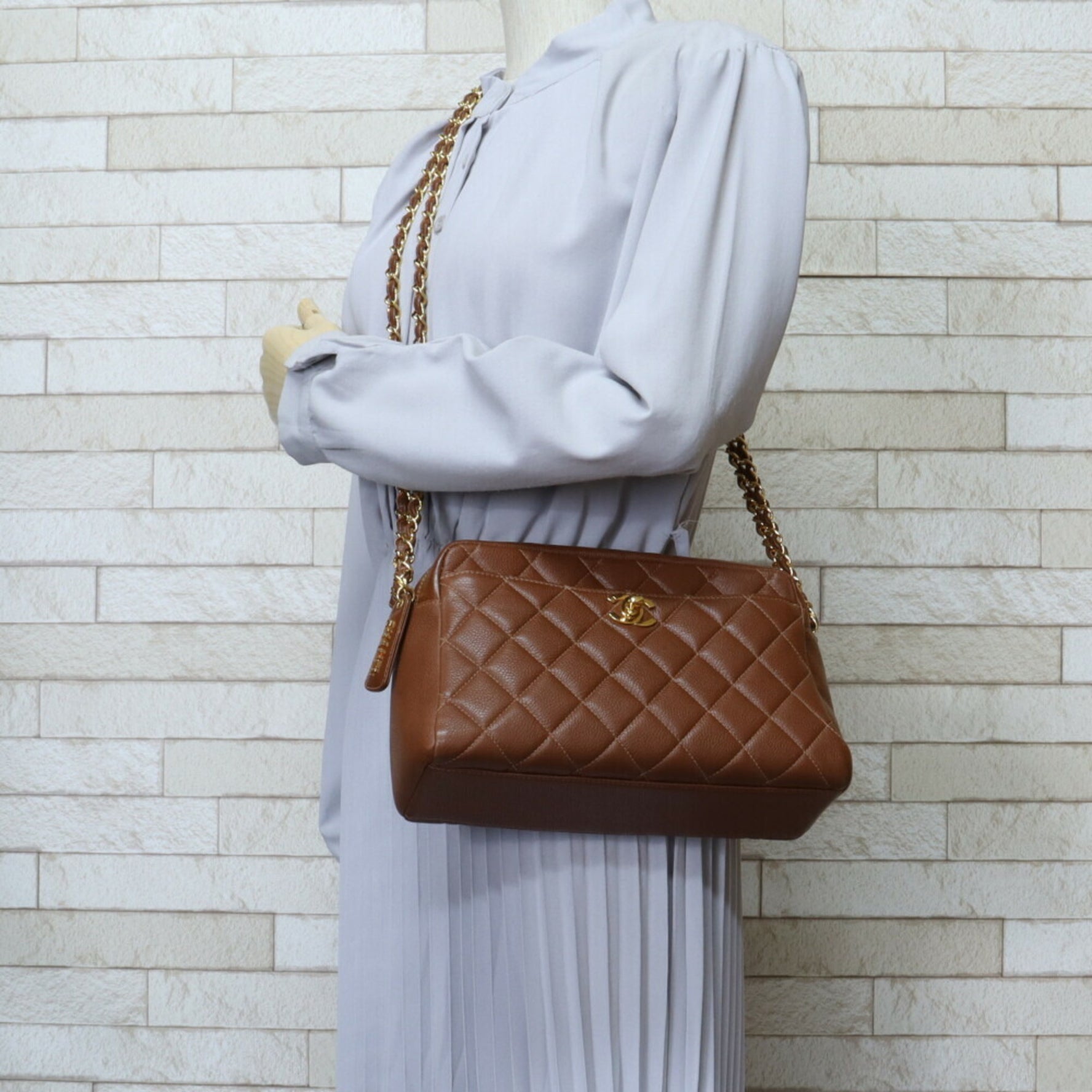 Chanel Matelasse Shoulder Bag Leather Chain