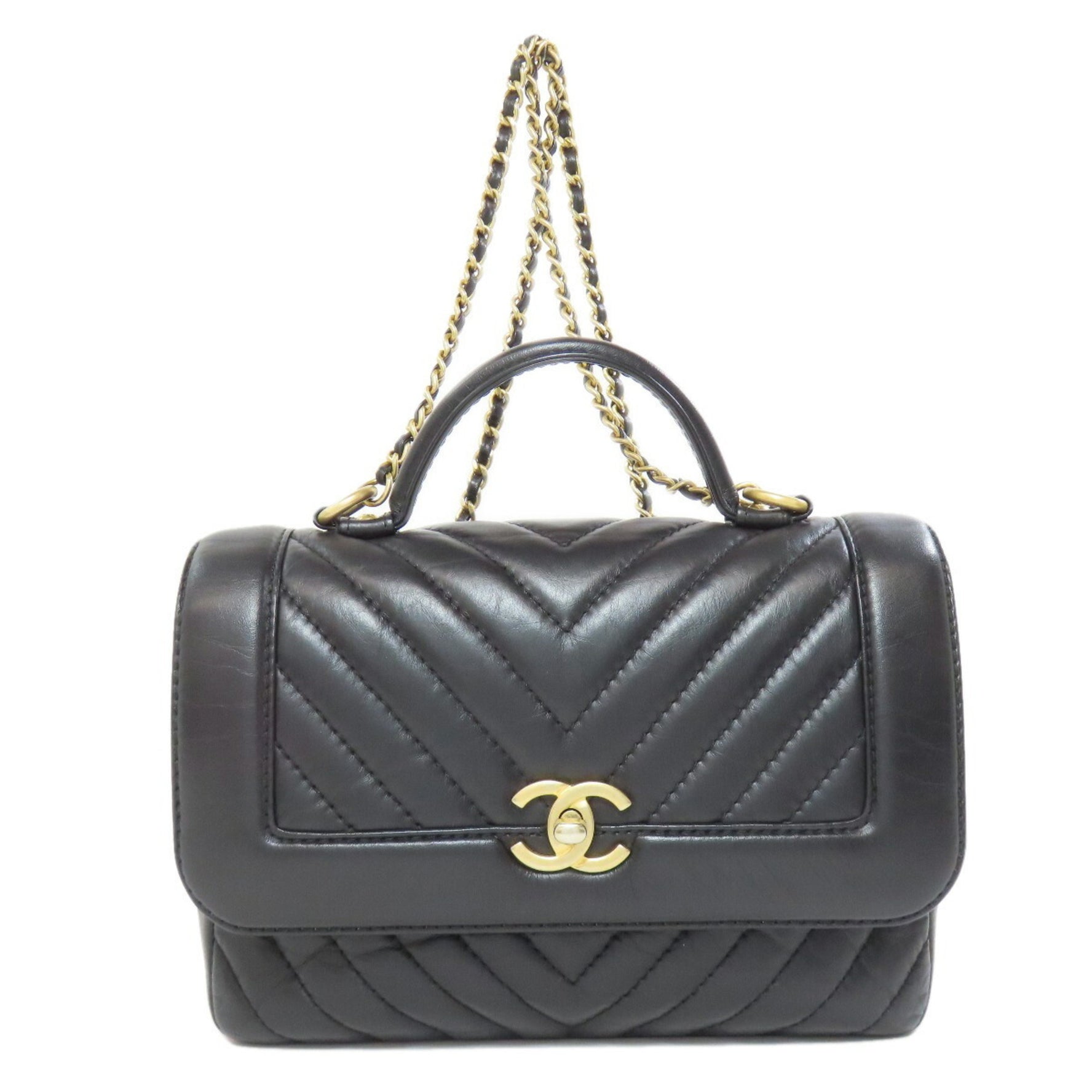 Chanel Chevron V-stitch handbag in calf leather