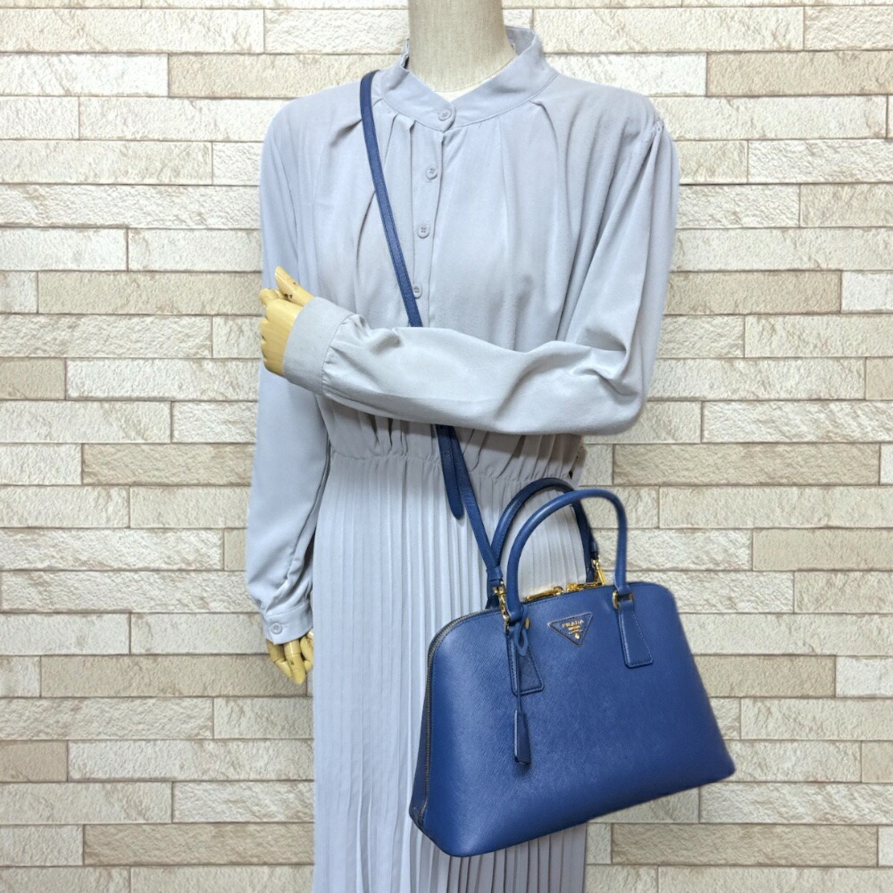 Prada Promenade Saffiano Shoulder Bag Leather